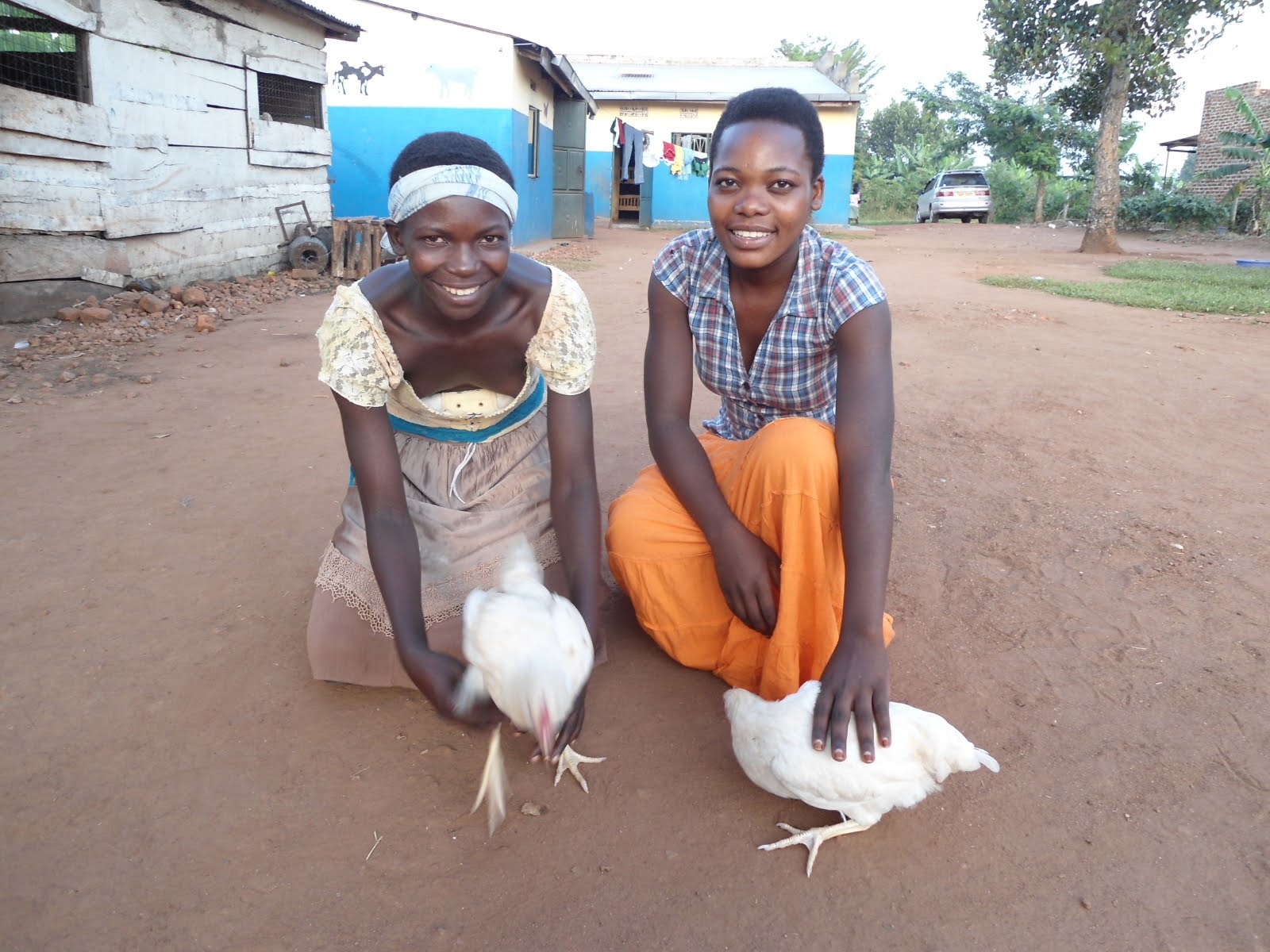 St. Paul girls with chickens