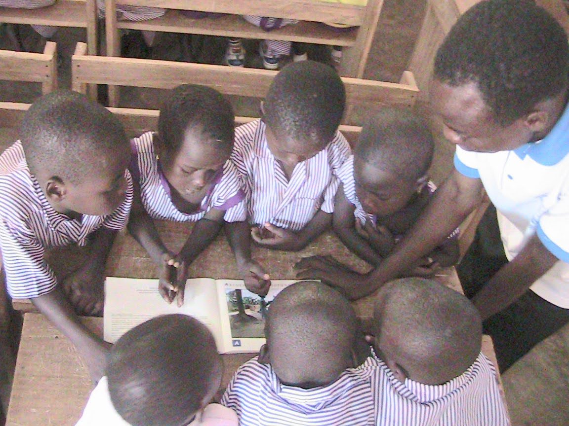 Children reading at Titagya