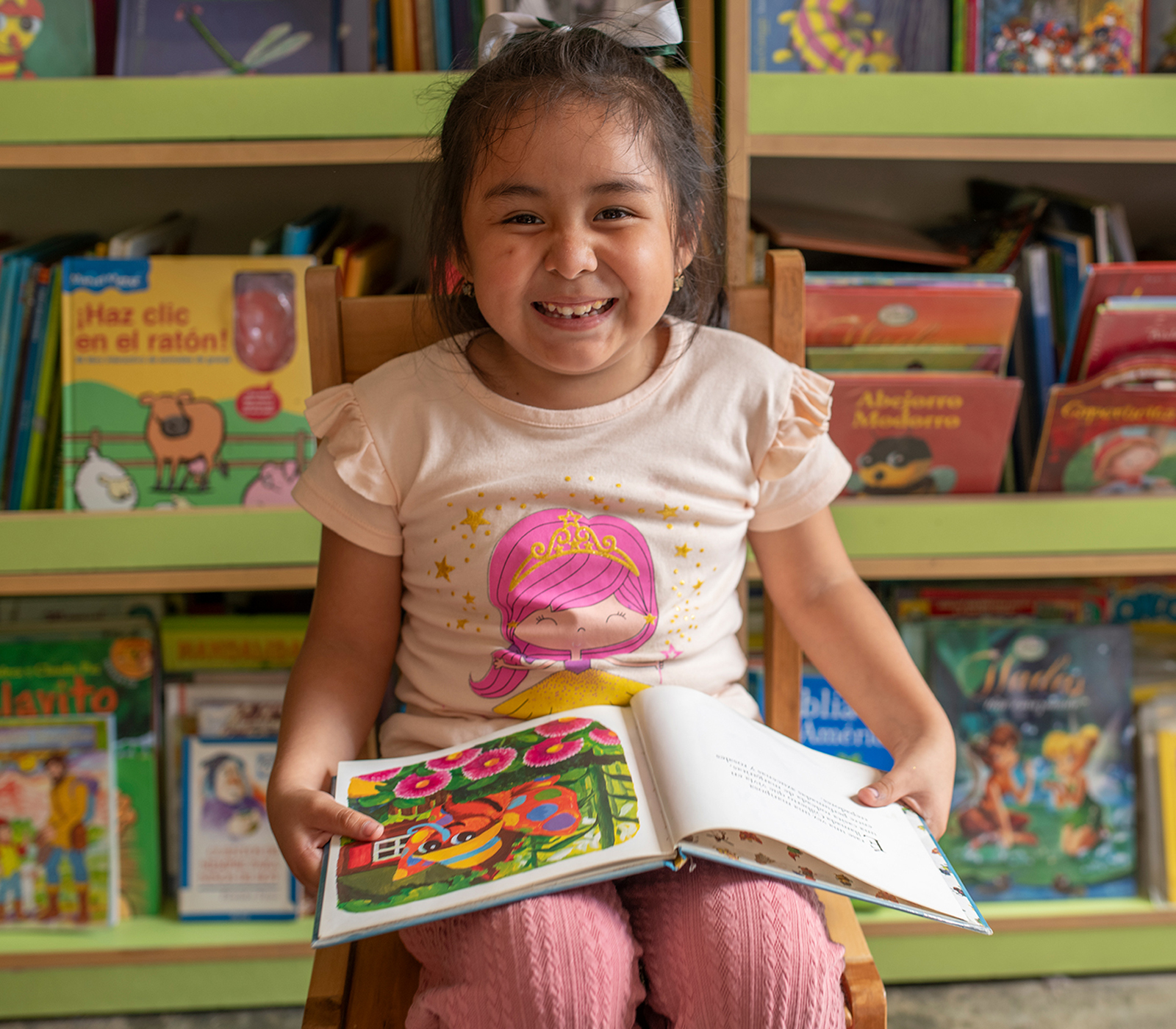 project-img2 Young girl reading